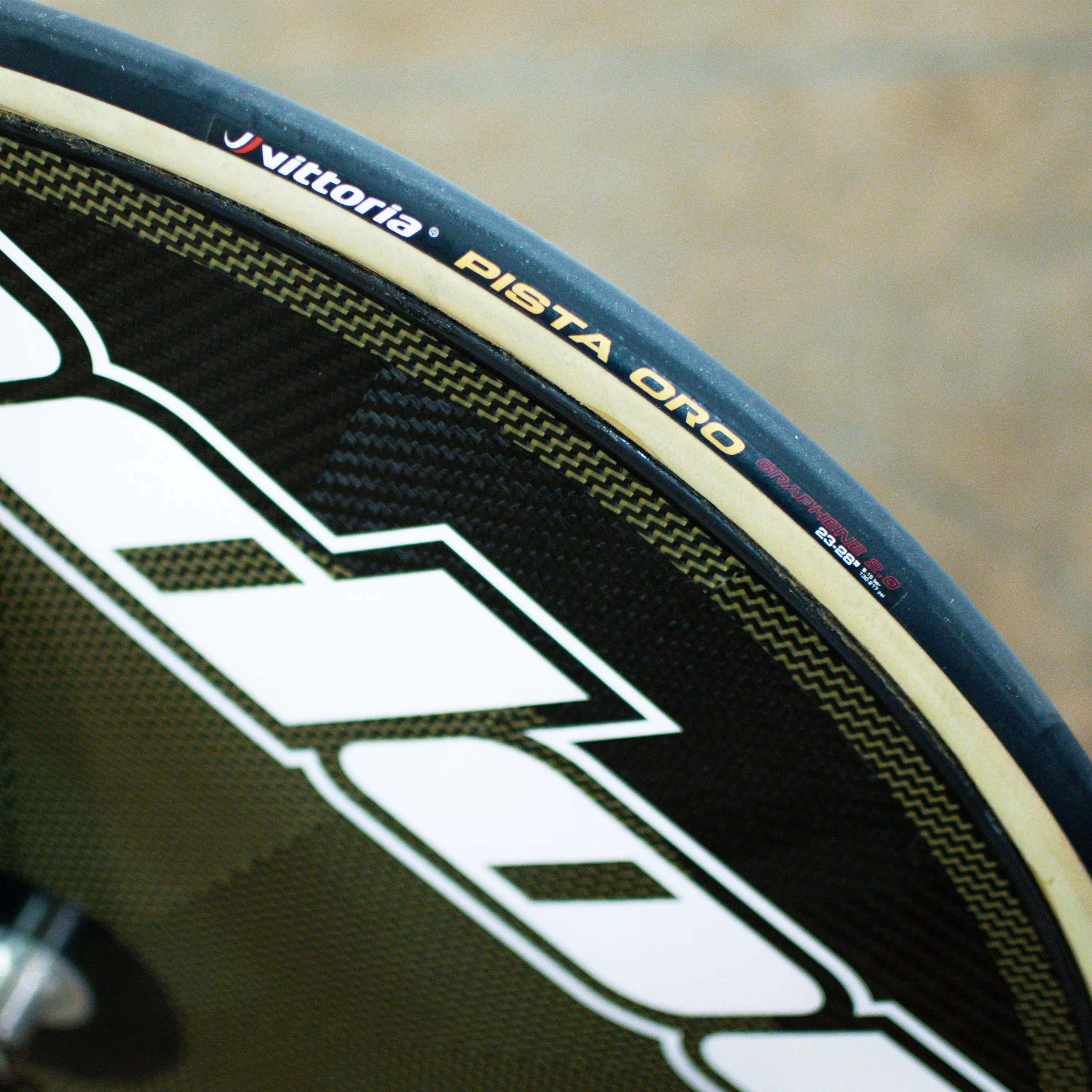 Pista Oro Tubular - Image 3